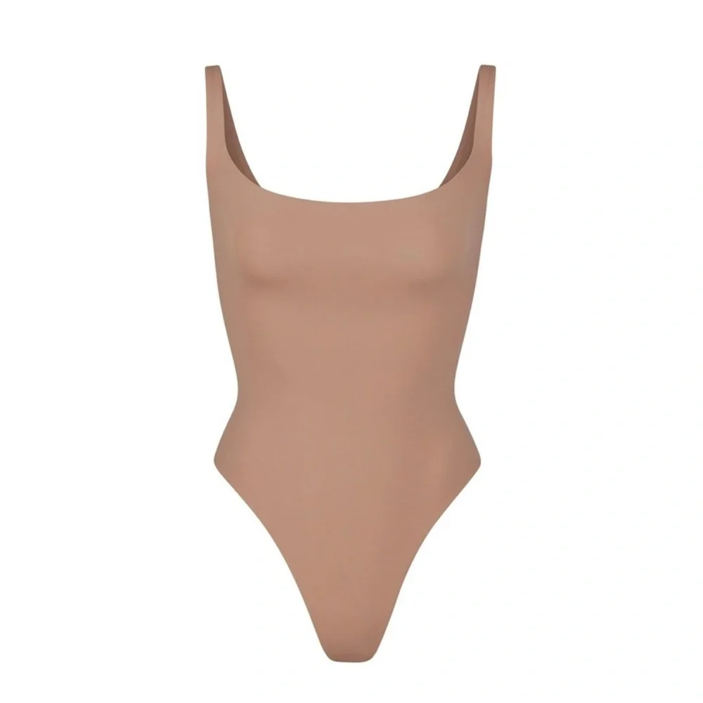 SKIMS FITS EVERYBODY SQUARE NECK BODYSUIT - Picture 3 of 7